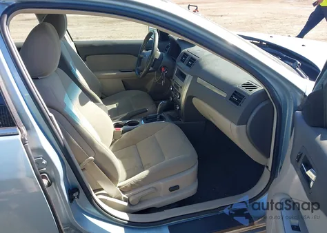 2010 Ford Fusion Hybrid from USA, damaged, VIN 3FADP0L35AR344238